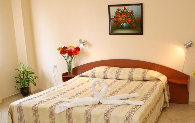 Hotel Focus Варна Екстер'єр фото